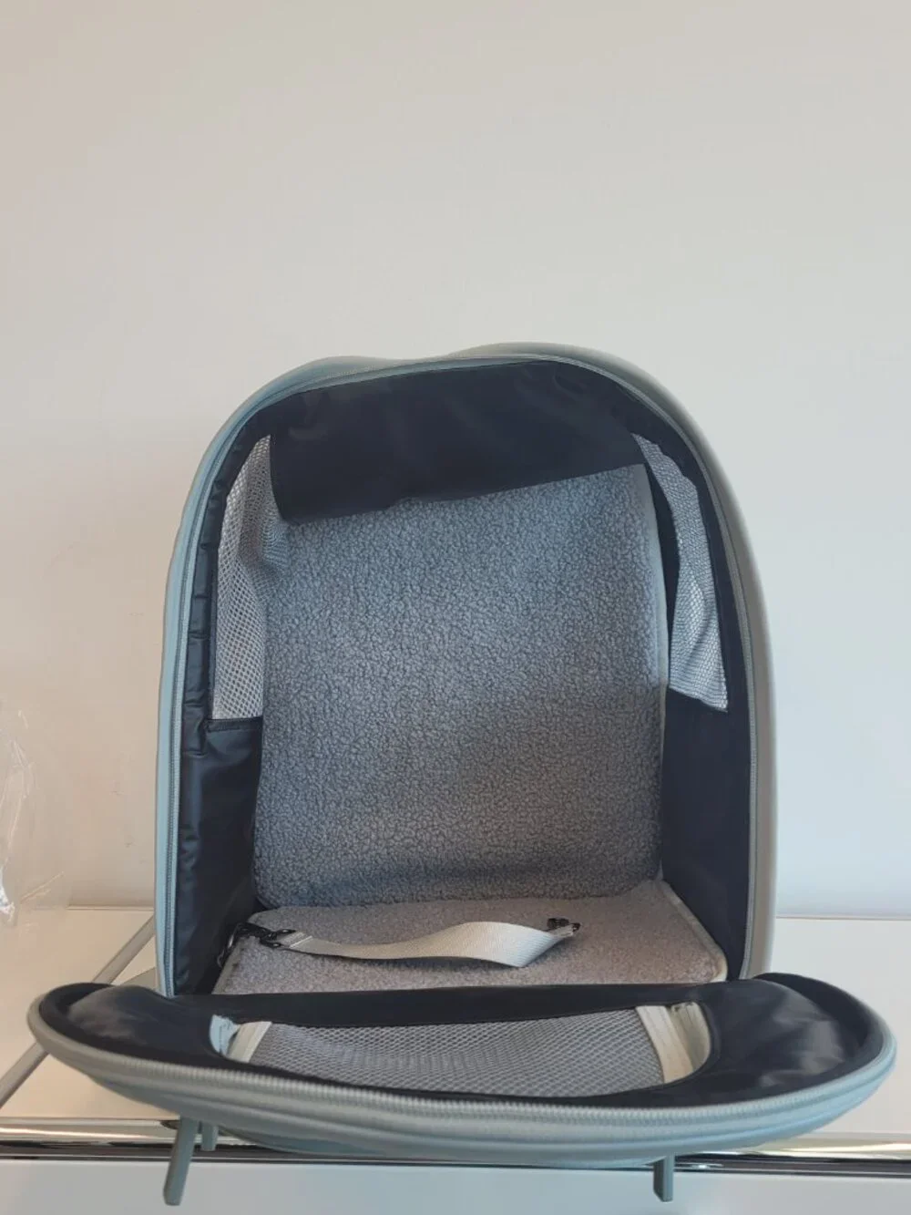 NWOT Prince x Maxbone Limited Edition Pet Carrier Backpack - Light Grey